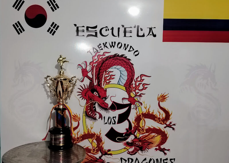 ESCUDO CLUB